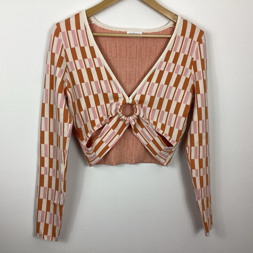 Vestique Crop Cutout Sweater Size Medium